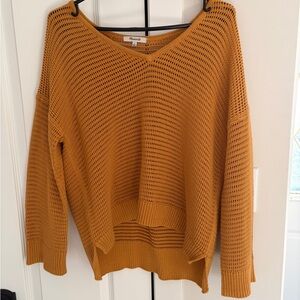 Madewell V-Neck Sweater in Mustard